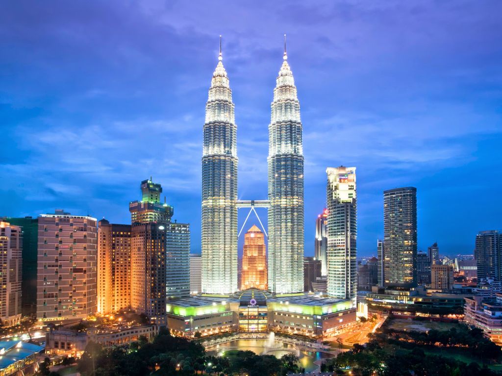 Tháp đôi - Petronas Twin Towers