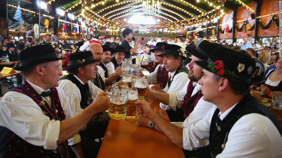 Lễ hội bia Oktoberfest nước Đức